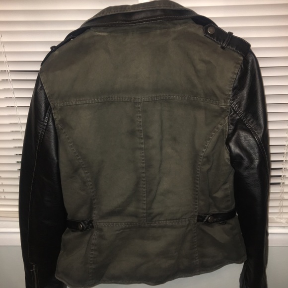 Green and black pleather fashionable jacket - Picture 5 of 7